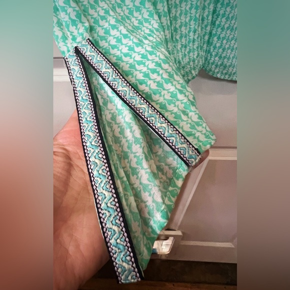 Seahorse pattern top - Picture 6 of 6